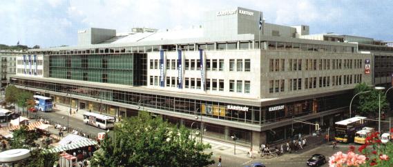Karstadt Hermannplatz nach dem letzten Umbau im Jahre 2000