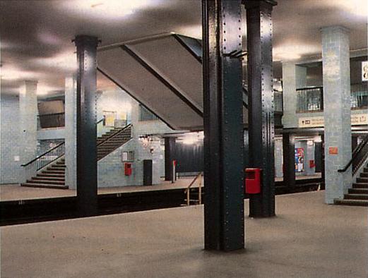U-Bahnhof Alexanderplatz - U-Bahnhöfe der Klassischen Moderne (Grenanders Bahnhöfe 1927-30)